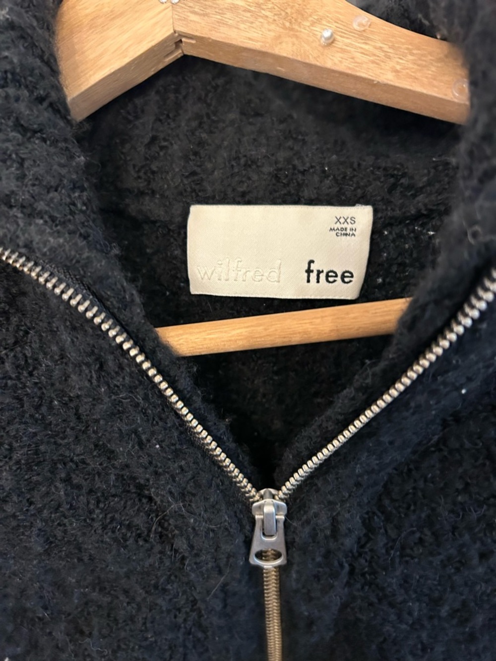 Wool zip-up - Picture 4 of 4